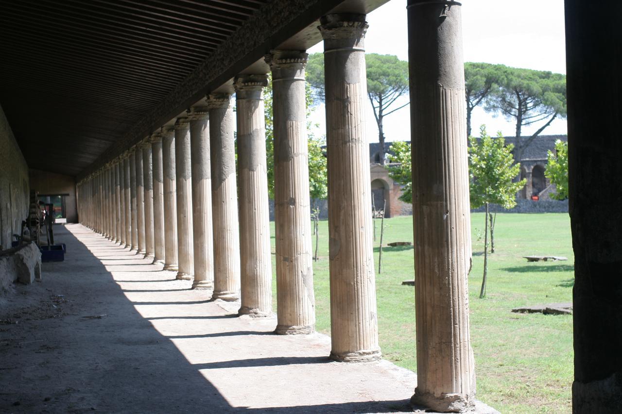 B&B Bonaventura Pompei Bagian luar foto